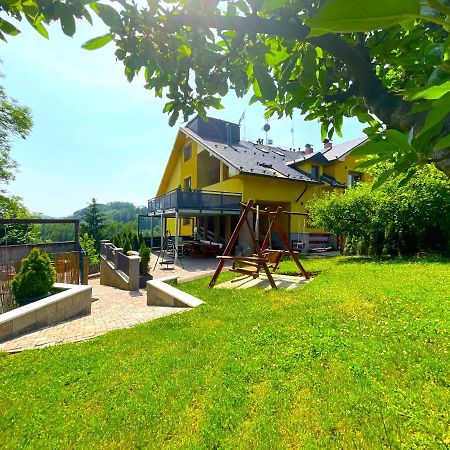 Apartamento Maxovo Království Rovensko pod Troskami Exterior foto