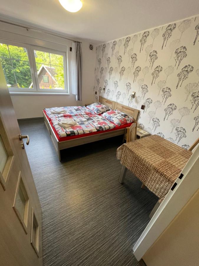 Apartamento Maxovo Království Rovensko pod Troskami Exterior foto