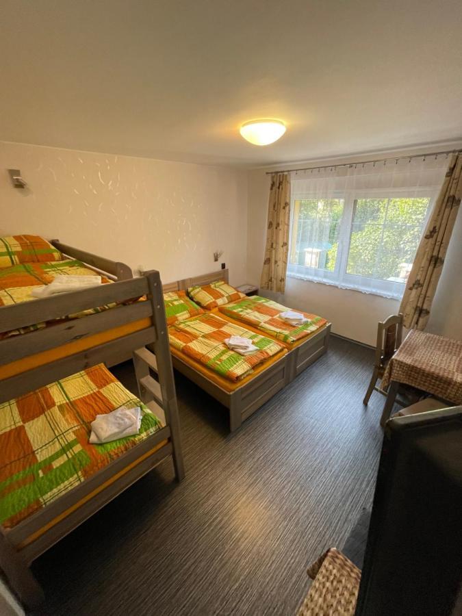 Apartamento Maxovo Království Rovensko pod Troskami Exterior foto
