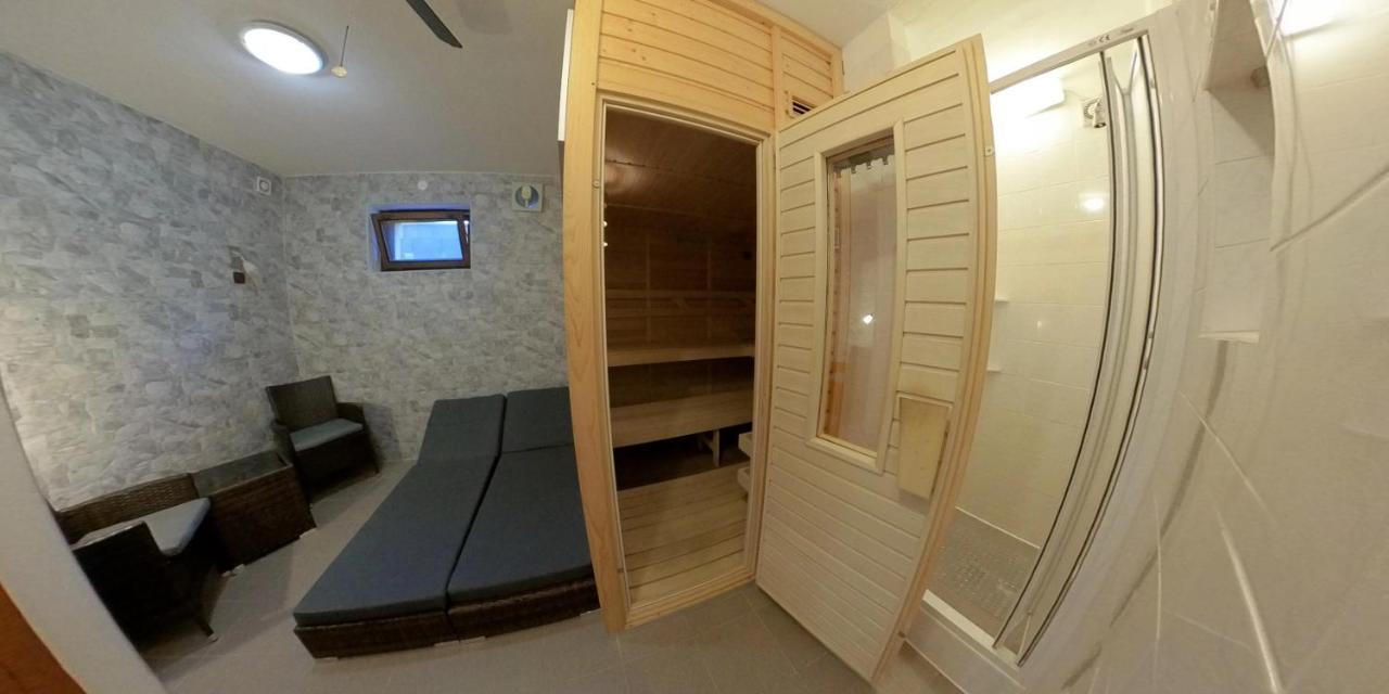 Apartamento Maxovo Království Rovensko pod Troskami Exterior foto