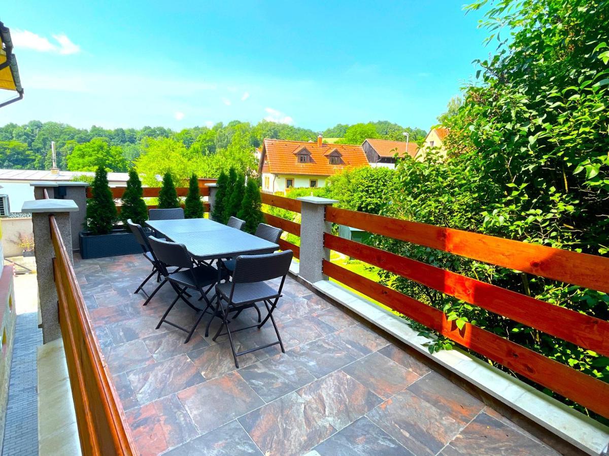 Apartamento Maxovo Království Rovensko pod Troskami Exterior foto