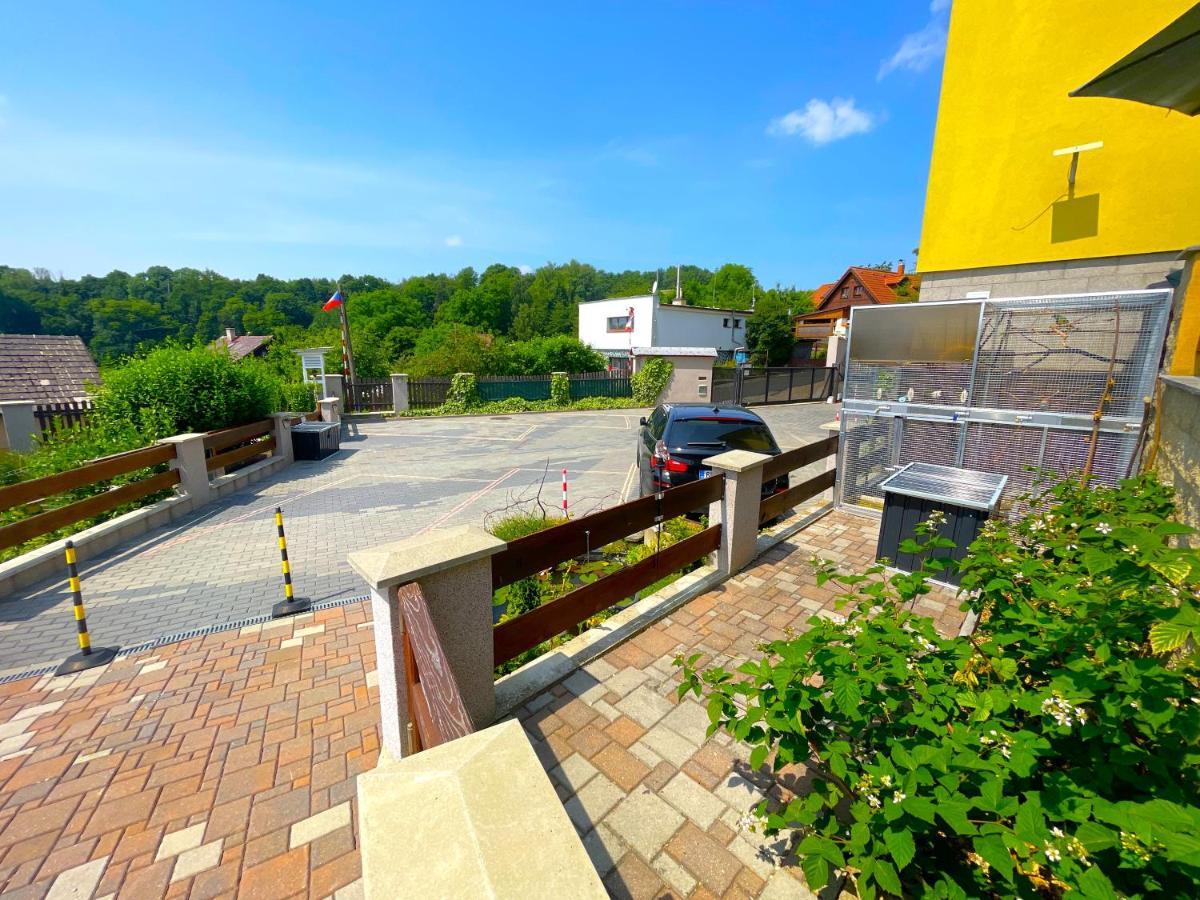 Apartamento Maxovo Království Rovensko pod Troskami Exterior foto