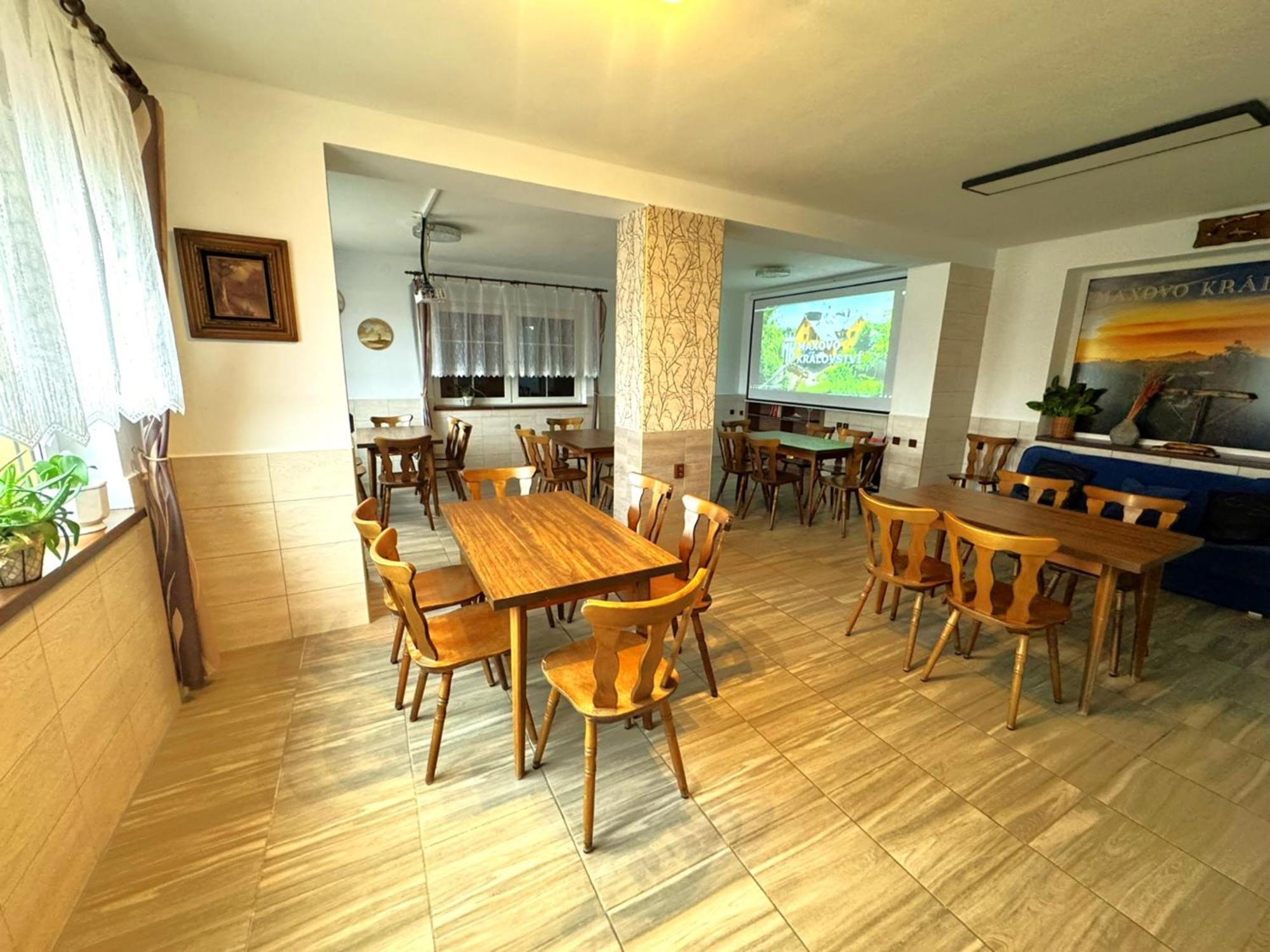 Apartamento Maxovo Království Rovensko pod Troskami Exterior foto